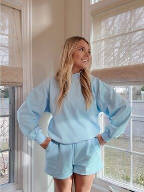 Light Blue Cozy Sweatshirt & Shorts mockneck set